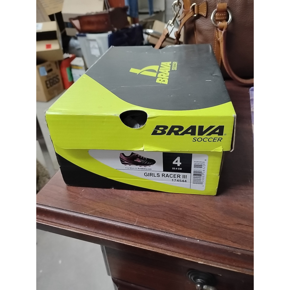 Brava Girls Soccer Kids 3 Racer Cleats Black Pink Size 4